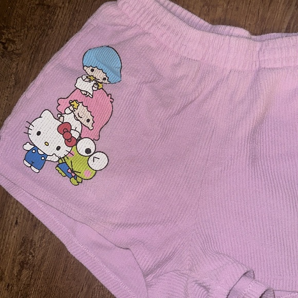 Hello kitty shorts - Picture 5 of 5